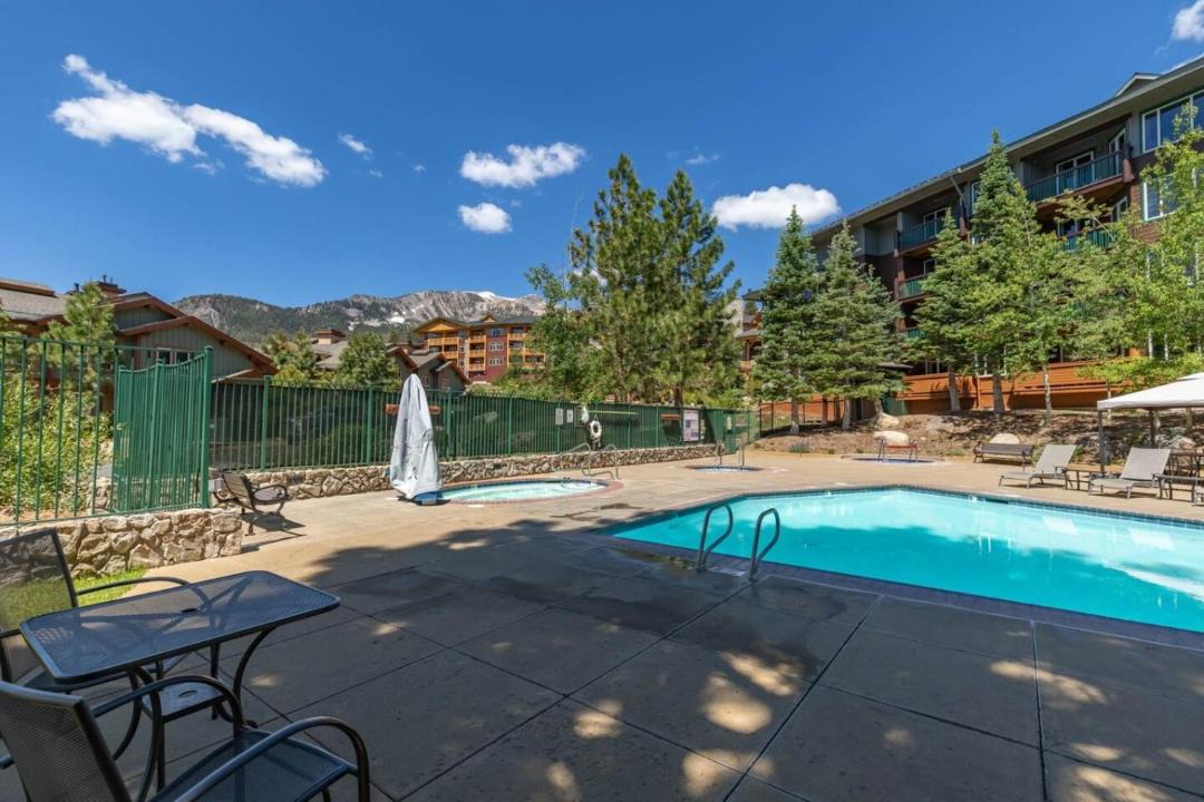 Photo of Others in Mammoth Lakes