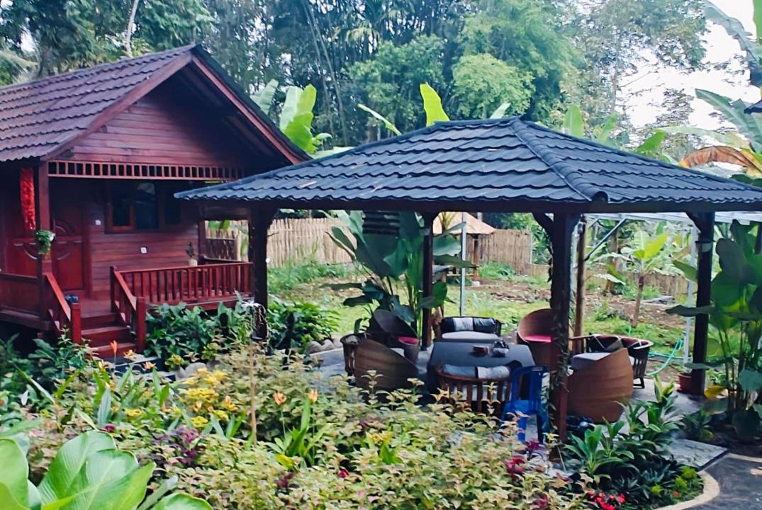 Photo of Others in Tetebatu