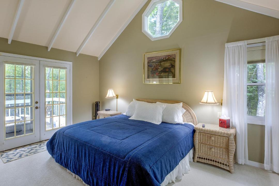 Photo of Bedroom in Beech Mountain