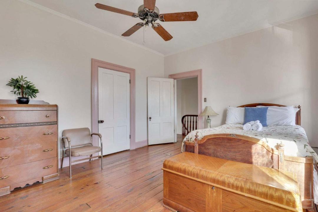 Photo of Bedroom in Italian Village