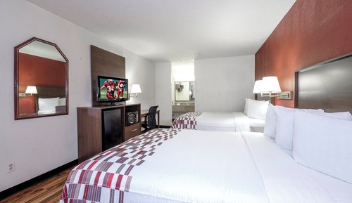 Deluxe Room, 2 Double Beds, Accessible, Non Smoking