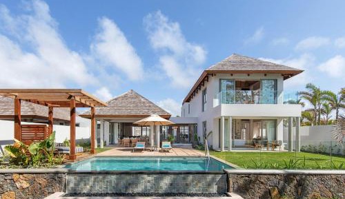 Four Bedrooms Garden Pool Villa