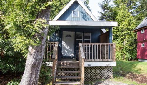Studio Cottage C (Loft + Hot Tub)