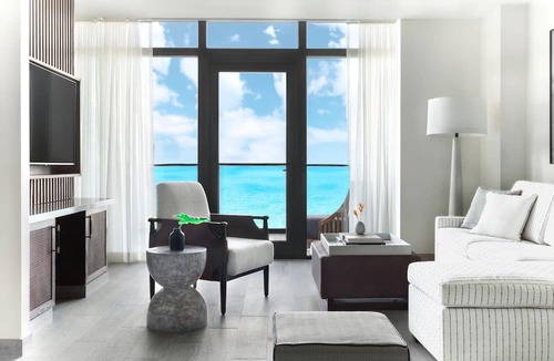 Antoneys Cay Resort | Kimpton Grand Roatan Resort And Spa by IHG