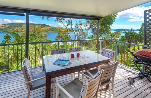Hamilton Island House | Heliconia 10 Newly Renovated House
