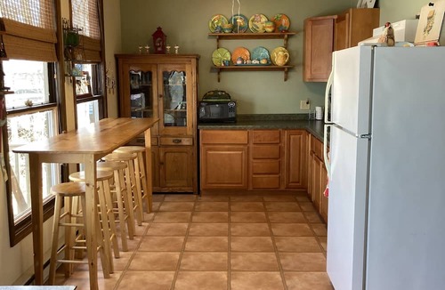 Havana Cabin | Family-friendly 2-bedroom cabin on Matanzas Beach, Havana with WiFi, AC