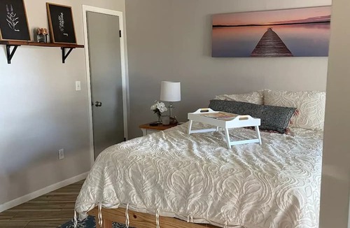 Jewett House | Lakeside Retreat at Lake Limestone Jewett, TX