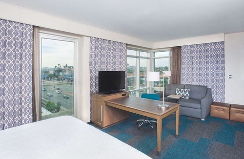El Segundo Hotel | Hampton Inn & Suites LAX El Segundo