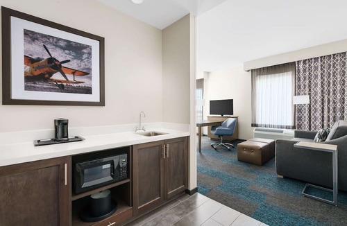 El Segundo Hotel | Hampton Inn & Suites LAX El Segundo
