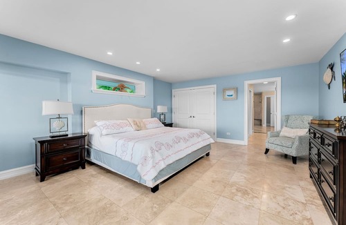 Tavernier Villa | Spectacular 4 bedroom 4 1/2 bath villa on Tavernier Creek in Florida Keys.