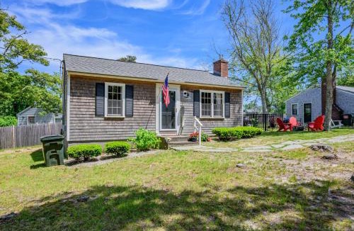 Dennis Port House | Chic Coastal Cottage Near Beach