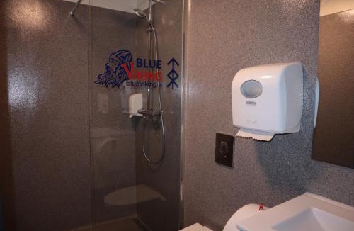 Innri-Njarthvik Hotel | Blue Viking Pods