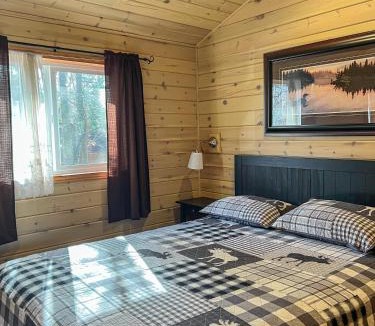 Magnetawan House | Ahmic Lake Resort