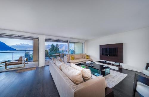 Montreux City Centre Apartment | Luxury Apartment Lake View & Center of Montreux by GuestLee