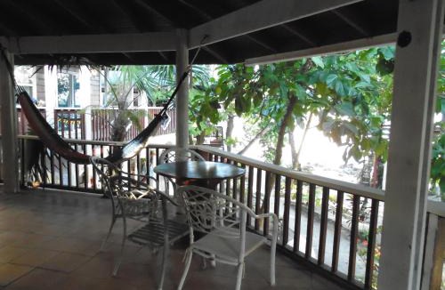 Antoneys Cay Hotel | Fosters West Bay Resort