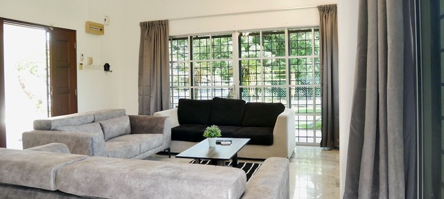 Cozy Bungalow at PD Villa with Pool by Elite Stay in Port Dickson