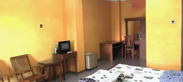 Hotel Alami near Alun-Alun Klaten in Klaten