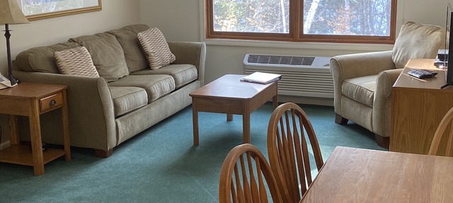 2 BDR/ 2 Bath in the Heart of the White Mountains! in North Woodstock