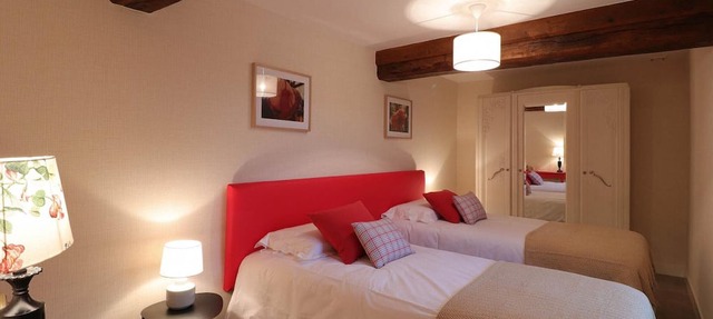 Gite Tinchebray-Bocage-Frênes, 4 bedrooms, 10 persons in Tinchebray-Bocage-Frênes
