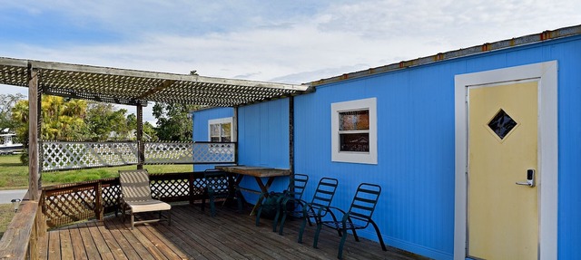 Everglades Chokoloskee 3 bdrm Home w/ dock, marina, National Park,10,000 Islands in Chokoloskee
