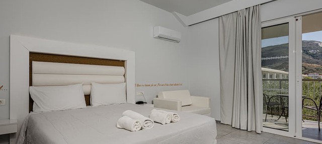 Caretta Island - All Inclusive in Zakynthos
