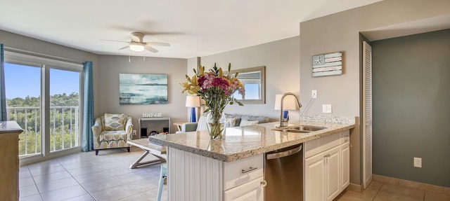 Ocean Pointe Suites at Key Largo in Tavernier