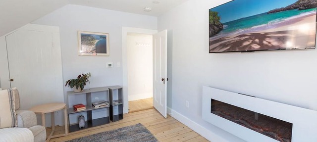 Bright & Stylish Coastal Retreat in Marblehead Historic Center w Parking! in Marblehead