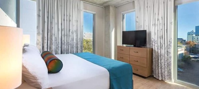 2BD/Austin - Full Kitchen, W/D, Balcony, Fire Pit! in Austin
