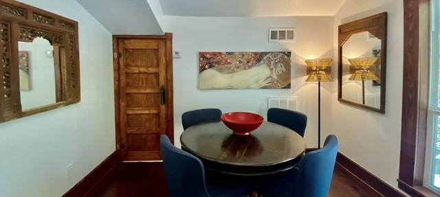 Cozy Cool Apartment on 6th Street! WALK TO ACL FEST! in Austin
