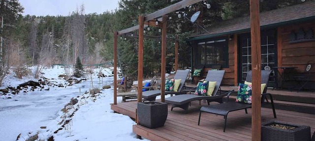 River Bend Mountain Retreat in Lyons