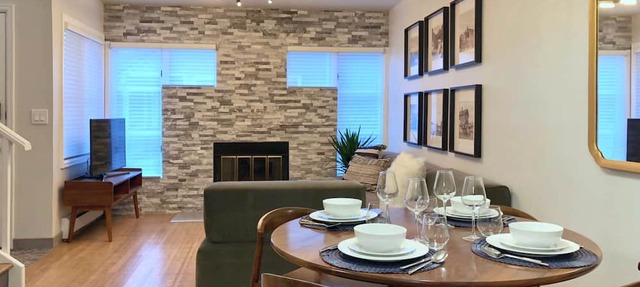 Walnut Mews - Quiet Creekside townhome next to Pearl Street in Boulder