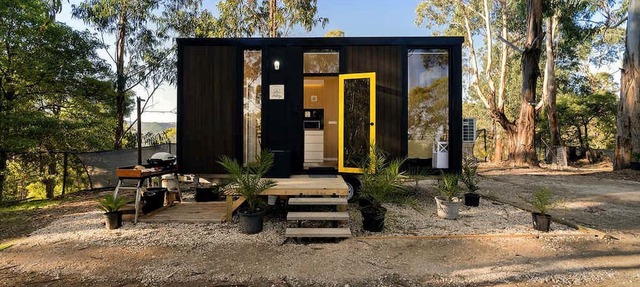 Secluded Tiny Home with Outdoor Spa & National Park Views near Churchill, Yinnar South Vic in Boolarra