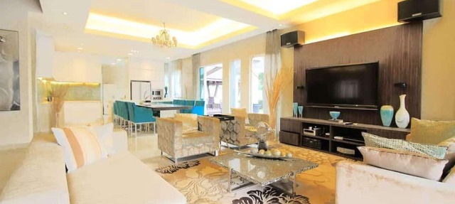 Luxury 4BR Oasis with Gazebo, Your Perfect Retreat in Cheras