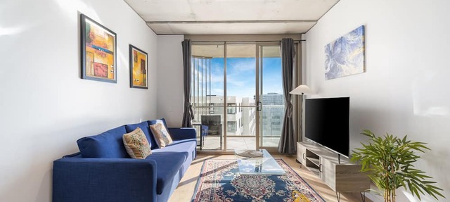 Marvellous at Melrose - 2bd 2bth Apt - Woden CBD in Phillip