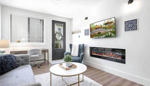 Vino Villa | Luxury Lakeview | 2bd plus King, Quiet Private in West Kelowna