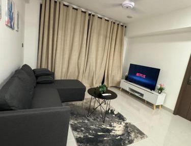 1BR 2BR 3BR Bright, modern, cozy, WiFi & Pool in Hulhumale
