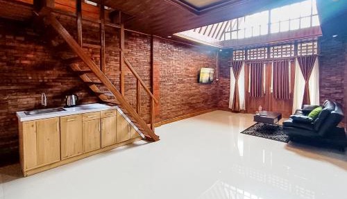 Urbanview Cottage Griyo Marto Klaten Kota in Gayamprit