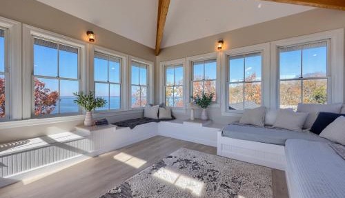 Bamboo Sands Villa and Captains Lookout in Worton