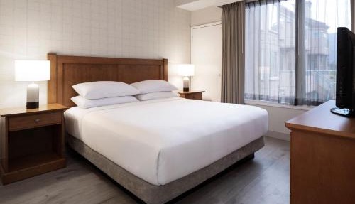 Delta Hotels by Marriott Grand Okanagan Resort in Kelowna