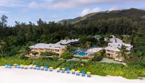 Acajou Beach Resort in Baie Sainte Anne