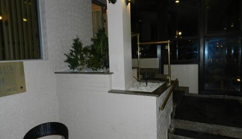 L'Auberge de l'Aeroport Inn in Dorval
